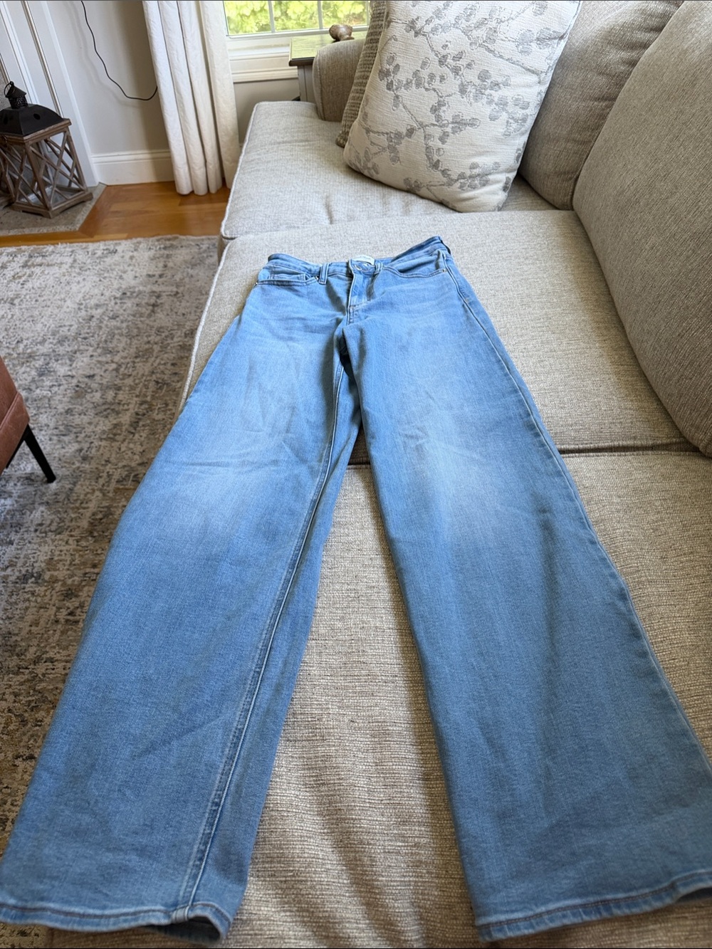 Universal Thread Medium Blue Wide Leg Flare Jeans